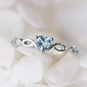 Elegant BEAUTIFUL Sterling Silver Heart Ring with Simulated Aquamarine Gemstone